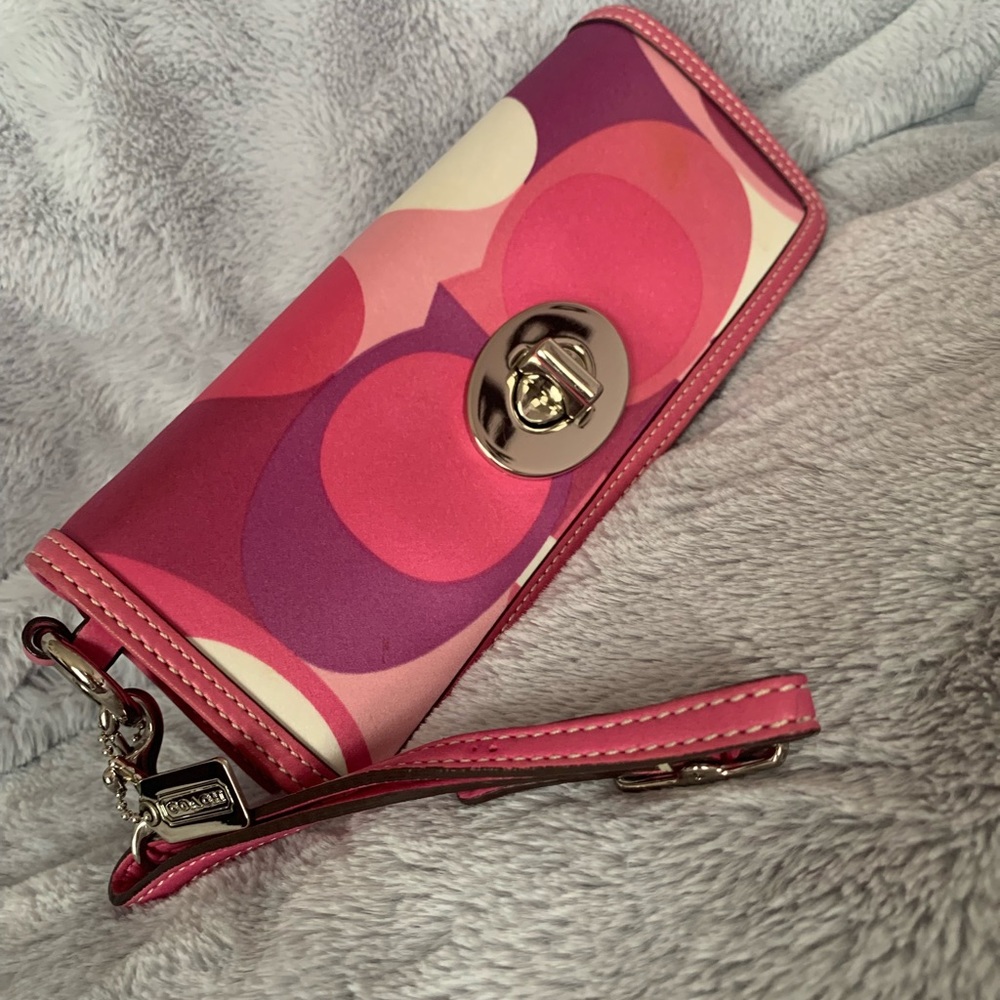 Coach wristlet shades of pink